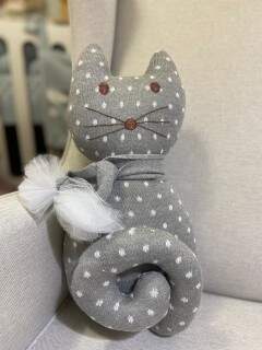 Gatinho em Tricot Cinza