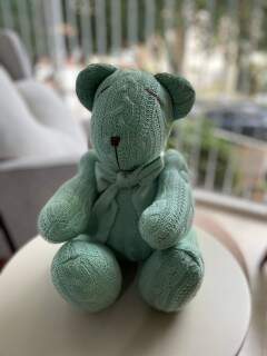 Urso Tricot G Trança Verde